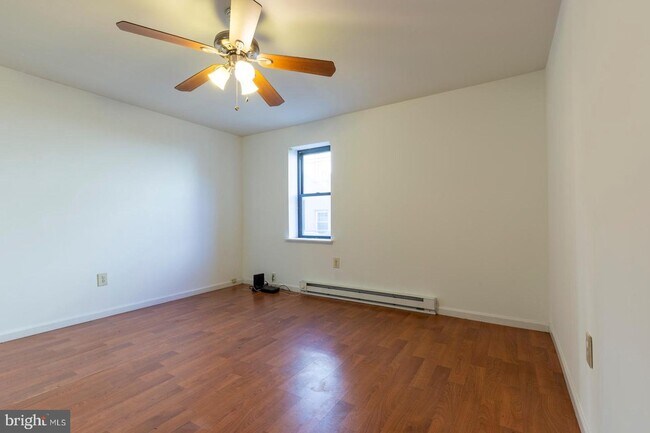 Building Photo - 1712 Reed St