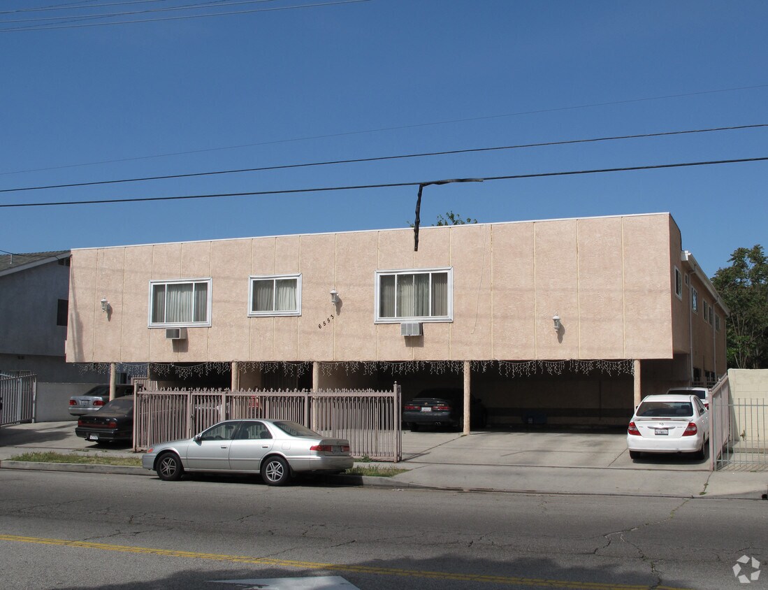 Primary Photo - 6553 Fulton Ave