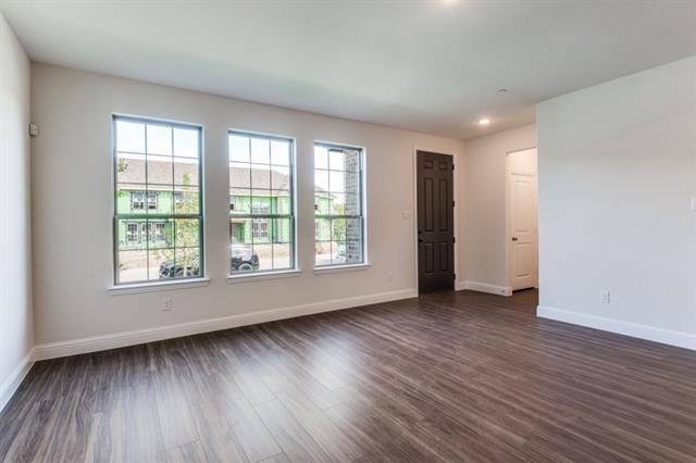 Foto del edificio - 8737 Phoebe Rd
