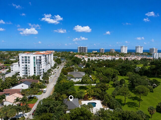 Foto del edificio - 400 E Royal Palm Rd