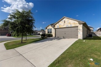 Building Photo - 6045 Teodoro Bend