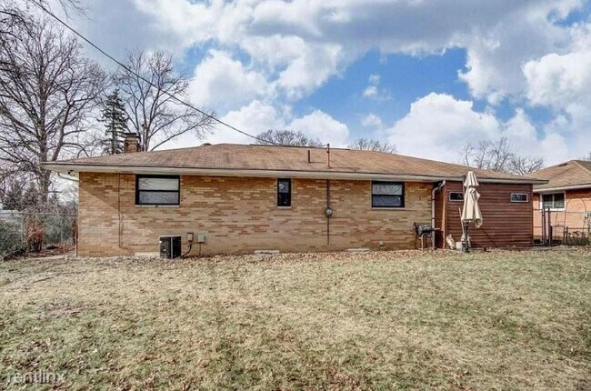 Building Photo - 2 br, 1.5 bath House - 3698 Mcguffey Rd