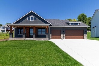 Building Photo - 4945 Noble Dr NW