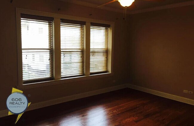 Building Photo - 4860 W Warner Ave