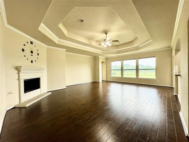 Building Photo - 11011 N Country Club Green Dr