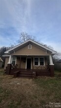 Building Photo - 4604 Hovis Rd