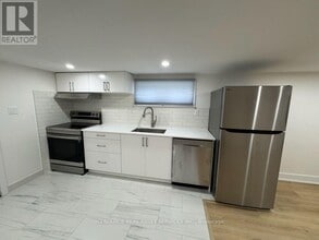 Building Photo - 82 Cleta Dr