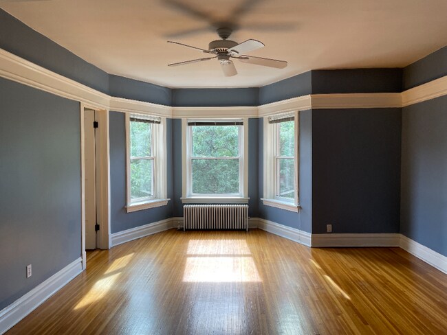 Foto del edificio - 326 S Ridgeland Ave