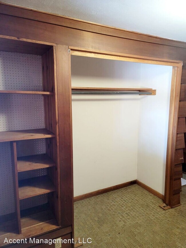 Foto del edificio - 5 br, 2 bath House - 1805 Waunona Way