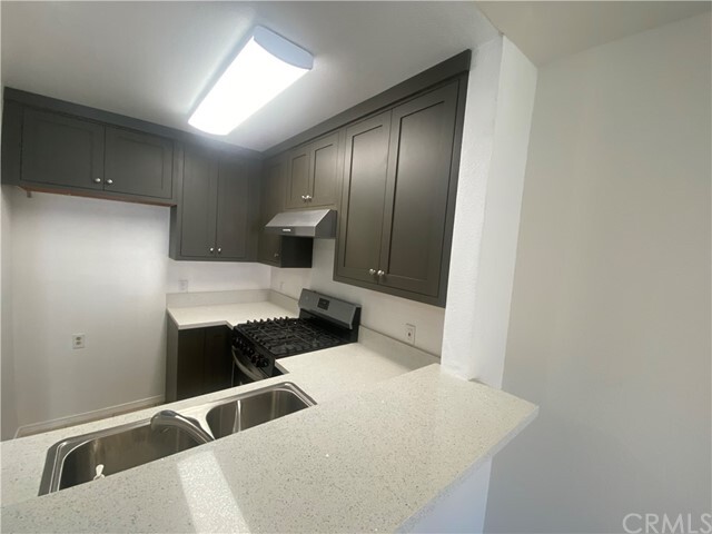 Building Photo - 425 W Lomita Ave