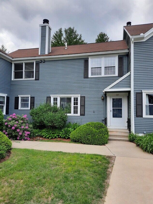 Primary Photo - 105 Cadogan Way