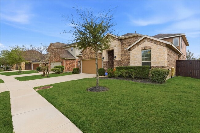 Building Photo - 3418 Delta Dr