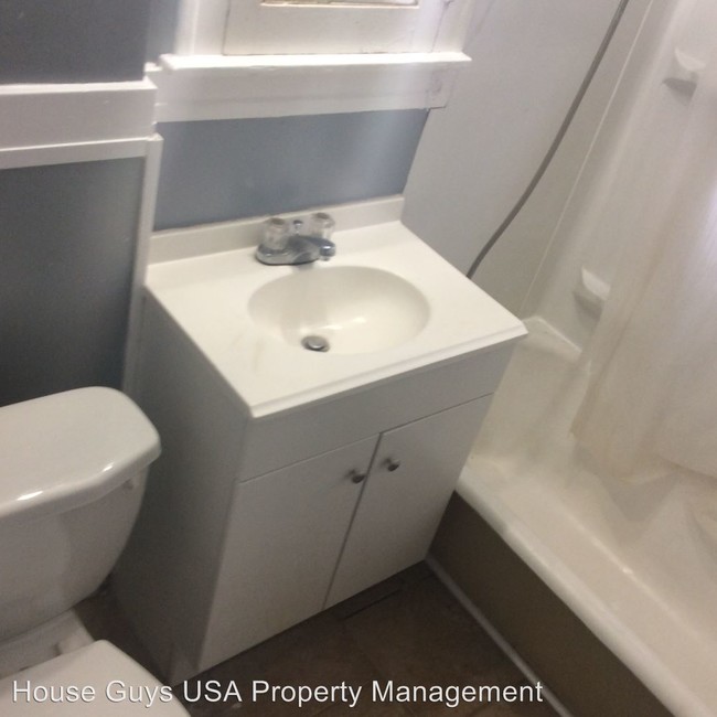 Foto del edificio - 2 br, 1 bath House - 5412 Olive St.