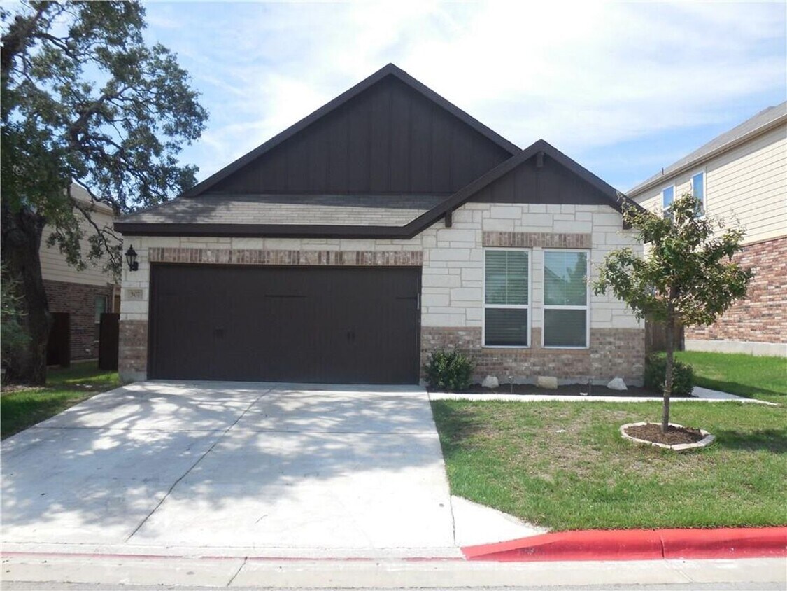 Primary Photo - Wonderful 3-Bedroom Home For Rent In Round...