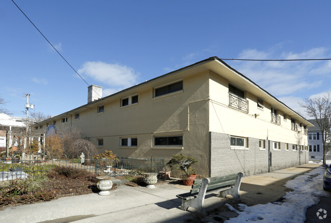 Foto del edificio - Village Square