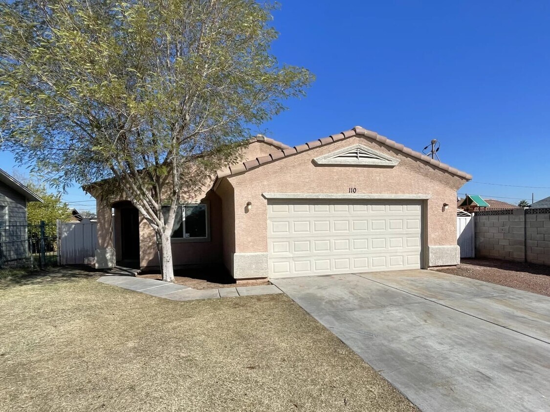 Primary Photo - 110 E Harrison Dr