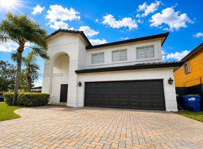 Building Photo - 15813 SW 140th St