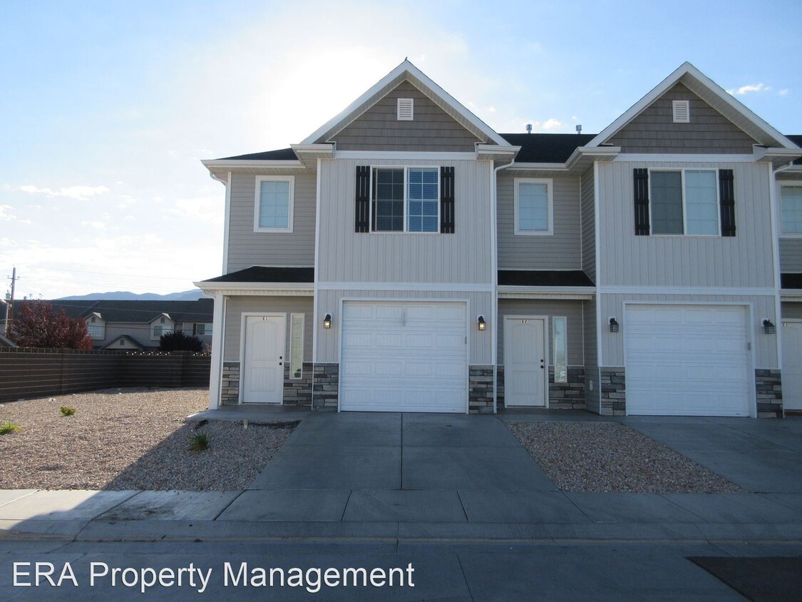 3 br, 2.5 bath House - 474 W 1425 N E6