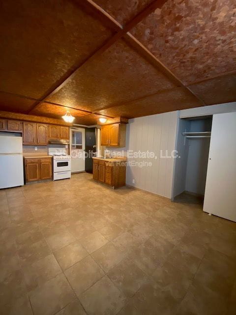 Photo - 117 N Shamrock St Apartment