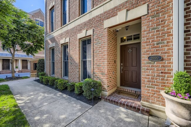 Building Photo - 2600 Lighthouse Ln
