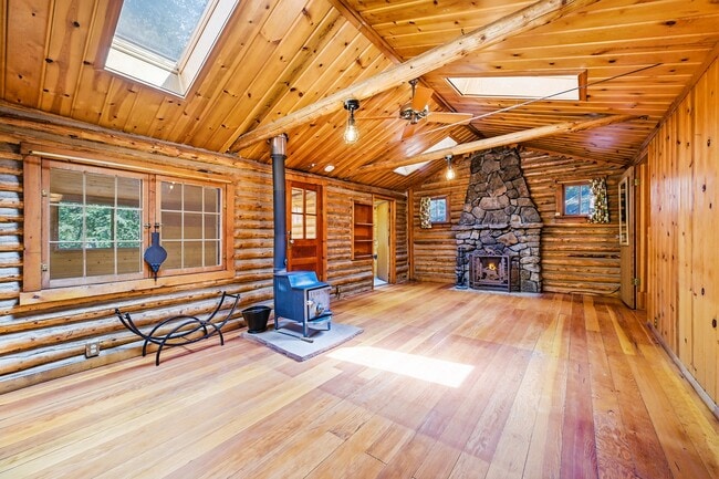 Foto del edificio - 2299 S Beaver Creek Rd