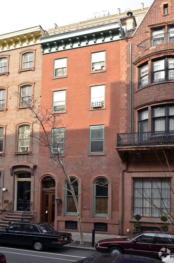 Primary Photo - 1725 Spruce St
