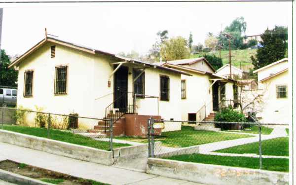 Foto principal - 3863 Duke St
