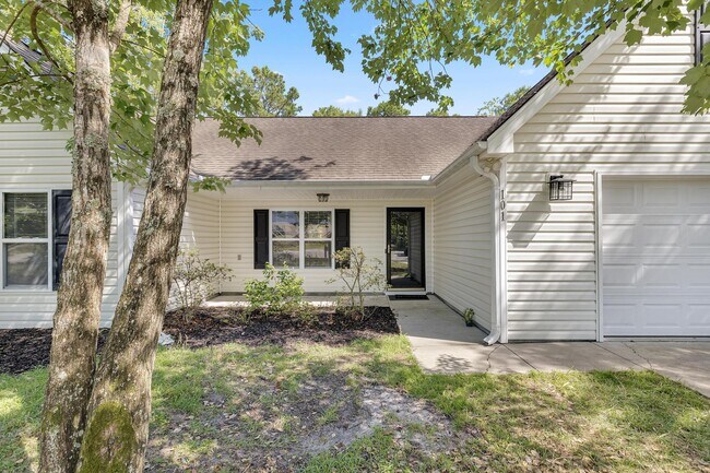 Building Photo - 101 W Frampton Ct