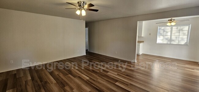 Foto del edificio - 4184 Oro Ln