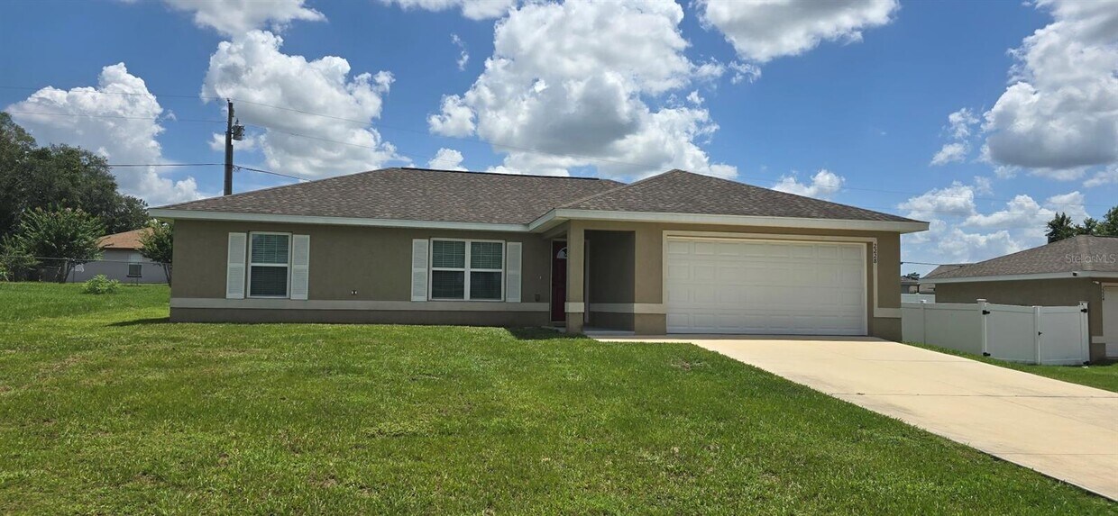 Foto principal - 2228 SW 156th Loop