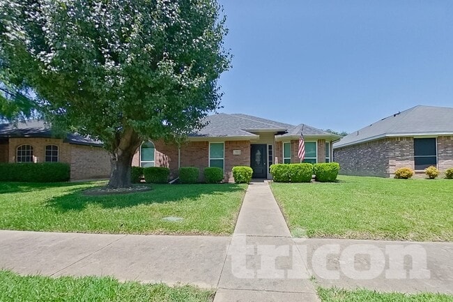 Building Photo - 755 Catalina Dr