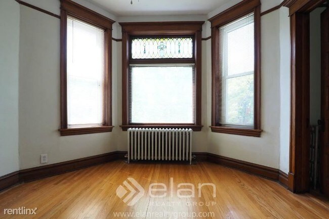 Building Photo - 1 br, 1 bath  - 1612 W BERTEAU Apt 2 Unit 2