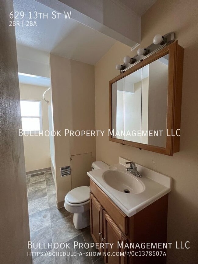 Building Photo - 629 13th St W