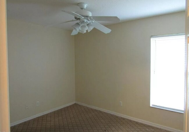 Foto del edificio - 337 Chandler Rd