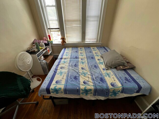 Foto del edificio - 881 Huntington Ave