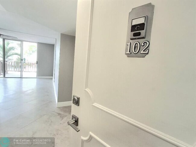 Foto del edificio - 1421 S Ocean Blvd