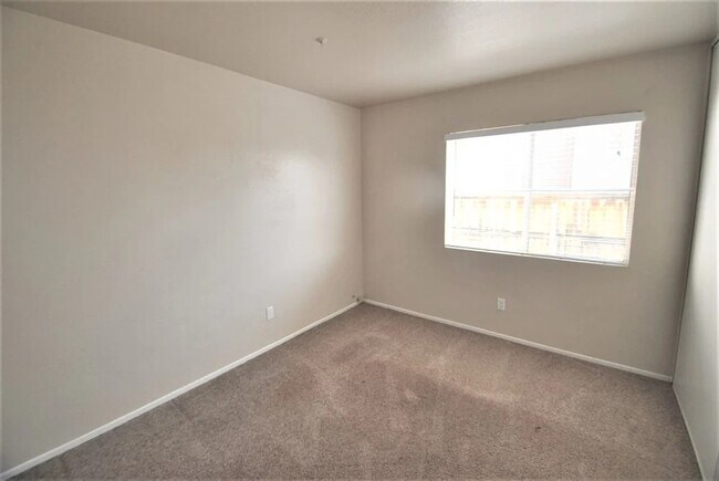 Foto del edificio - 2731 W Dawnview Dr