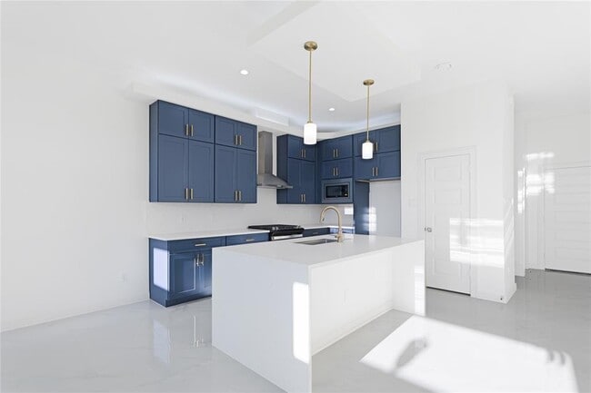 Building Photo - 2936 El Fenice Ln
