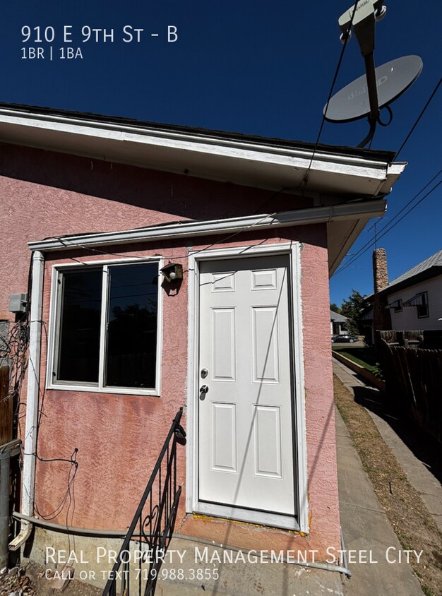 Foto principal - 910 E 9th St
