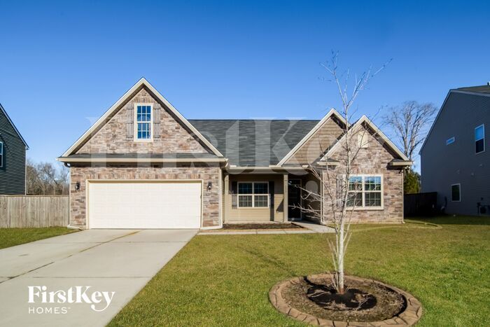 Primary Photo - 177 Weeping Cypress Dr