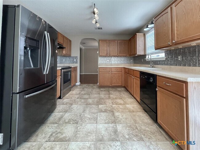 Foto del edificio - 2237 Stoneleigh Dr