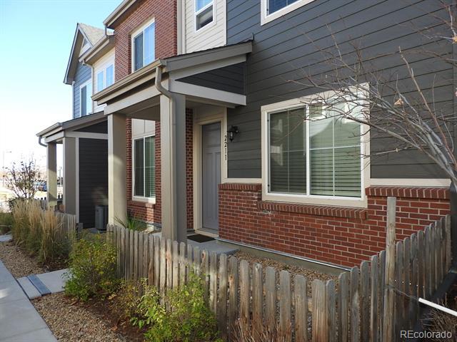 Primary Photo - 2211 Ulster St