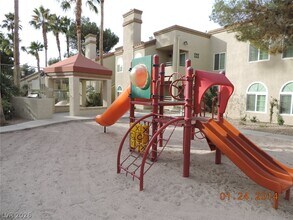 Building Photo - 3145 E Flamingo Rd