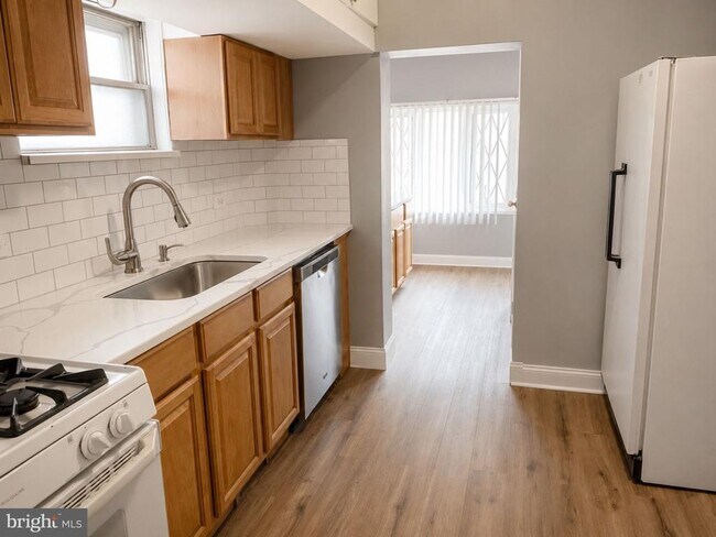 Foto del edificio - 3505 Mercer St