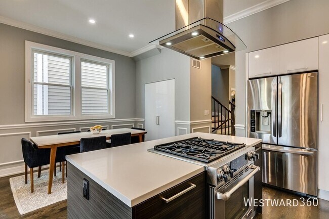 Foto del edificio - 3409 W Cortland St