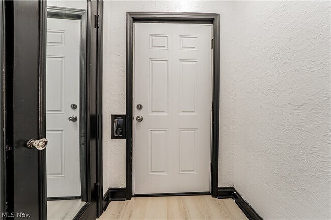 Foto del edificio - 3995 E 154th St