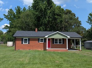 Building Photo - 507 J C Dellinger Rd