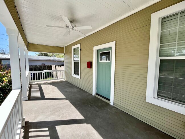 Foto del edificio - 711 N Palmetto