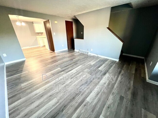 Building Photo - 201 Serendipity Dr