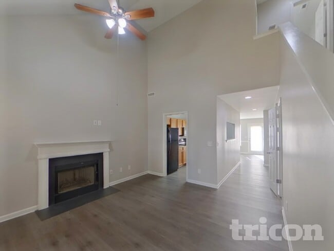 Foto del edificio - 1392 Zered Pl NW